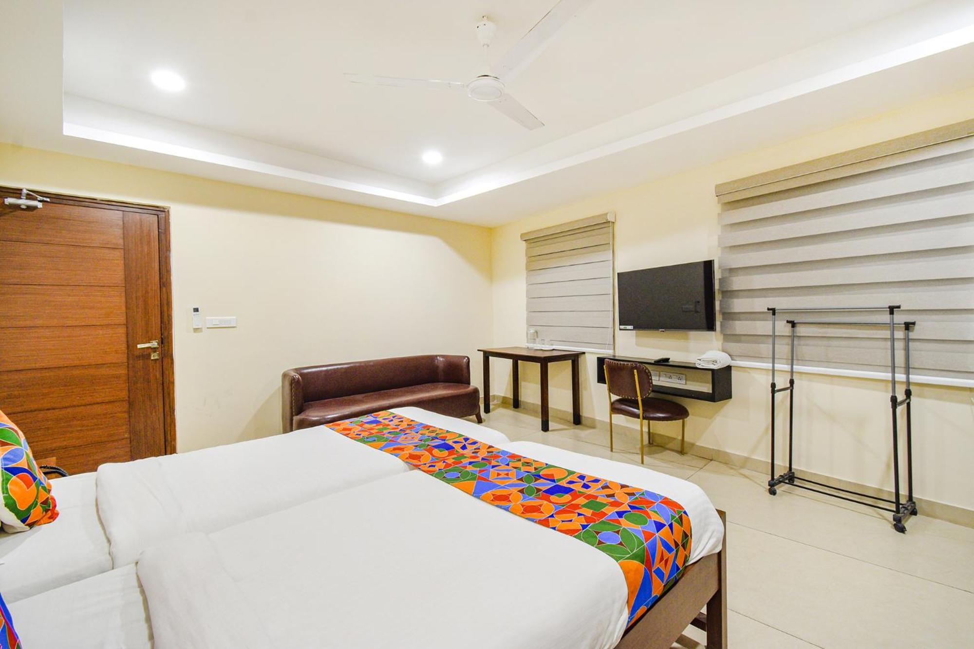Fabhotel Prime Am Suites - Nr Yashoda Hospitals - Secunderabad Гайдарабад Екстер'єр фото